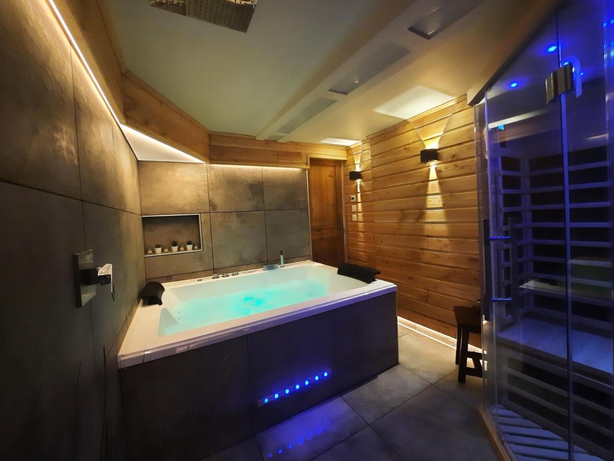 Maison Centre Ville Historique - Bain A Remous, Sauna, Cour Exterieure Privative - Tout Peut Se Faire A Pied A 3Min Du Vieux Port, 10Min De La Plage, 3Min D'Un Parking Gratuit, Restaurants, Boutiques, Muses, Etc Онфлёр Экстерьер фото